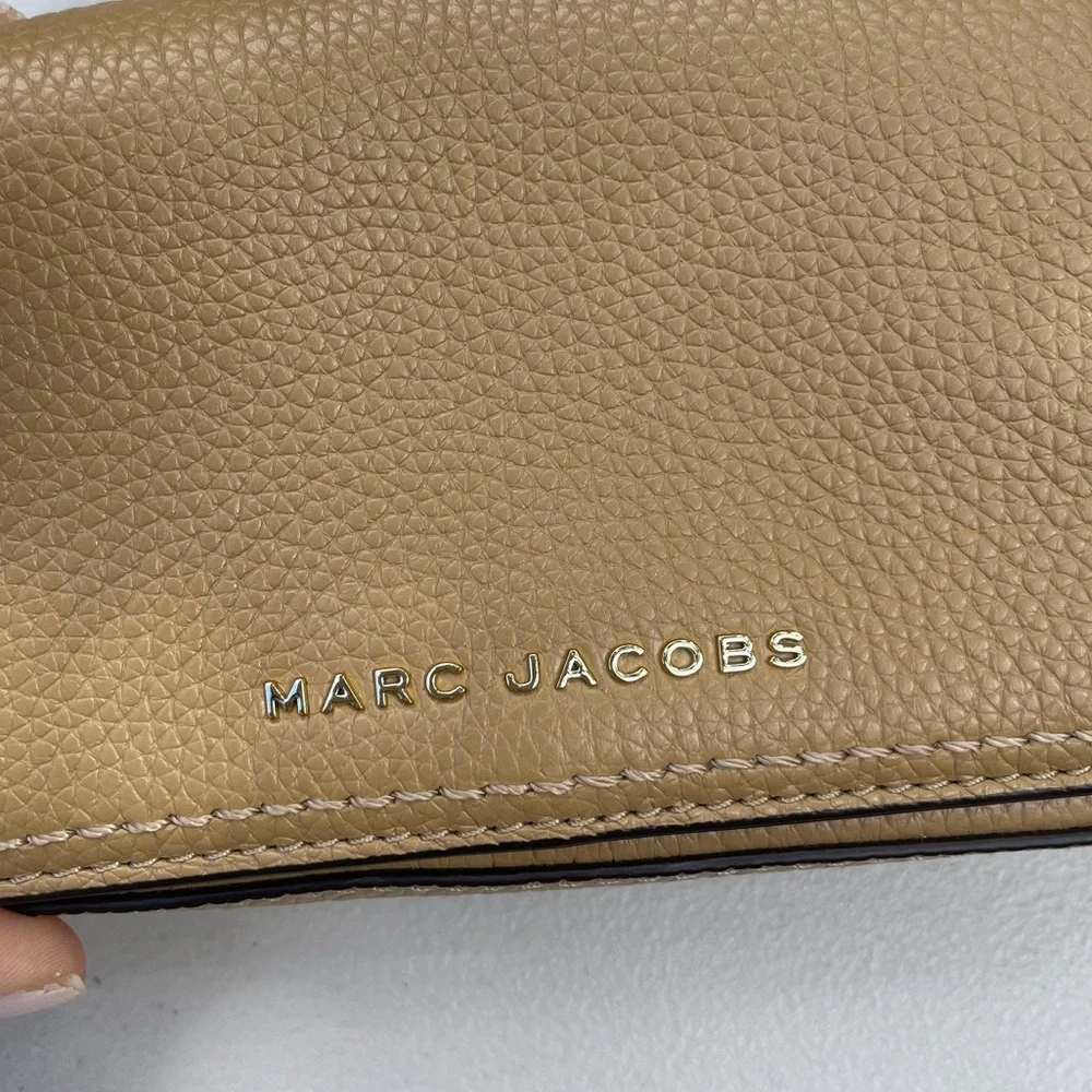 Marc Jacobs Tan Leather Crossbody Bag - Picture 6 of 10